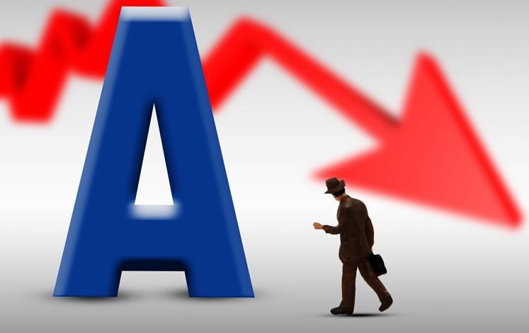 美国CPI数据低于预期 黄金价格反弹收跌